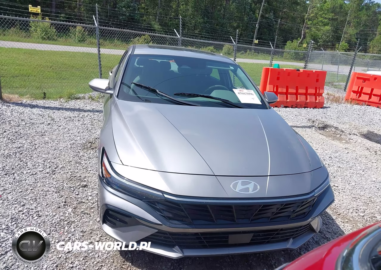 2025 Hyundai Elantra Sel Convenience VIN:KMHLS4DG2SU977766 - 11