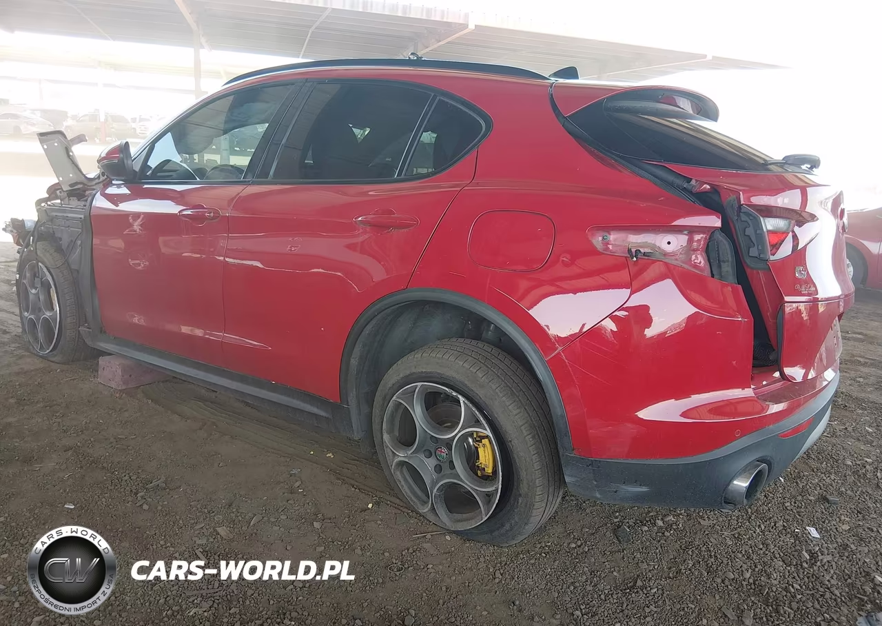 2018 Alfa Romeo Stelvio Ti Sport Awd VIN:ZASFAKNN9J7B98875 - 3
