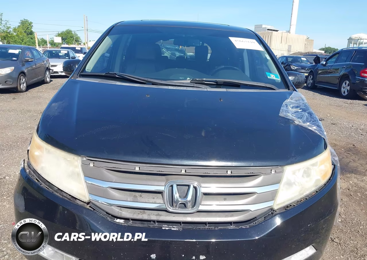 2013 Honda Odyssey Touring-Touring Elite VIN:5FNRL5H93DB081632 - 12