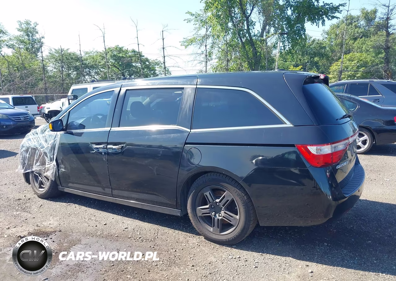 2013 Honda Odyssey Touring-Touring Elite VIN:5FNRL5H93DB081632 - 14