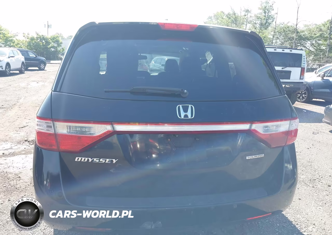 2013 Honda Odyssey Touring-Touring Elite VIN:5FNRL5H93DB081632 - 16