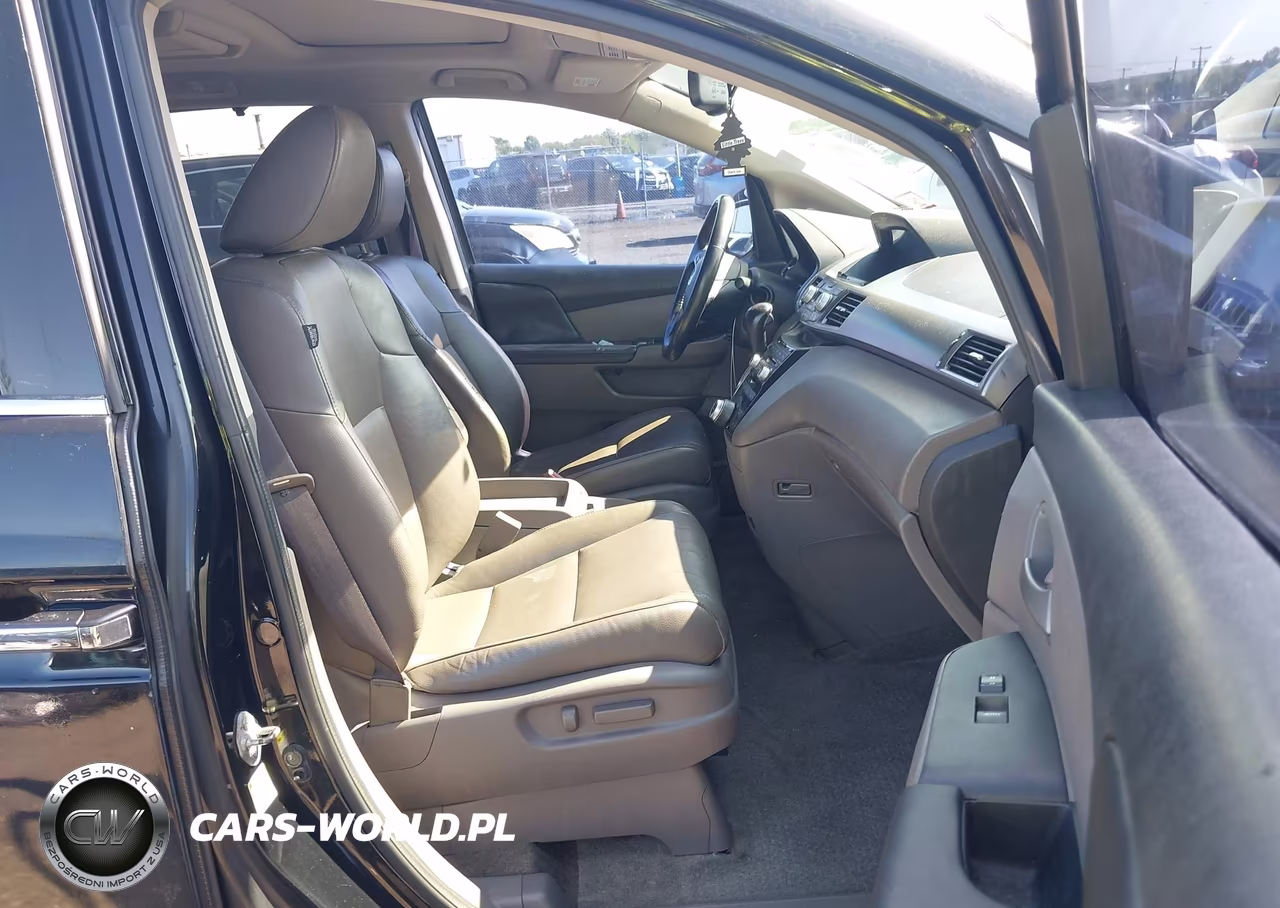 2013 Honda Odyssey Touring-Touring Elite VIN:5FNRL5H93DB081632 - 5