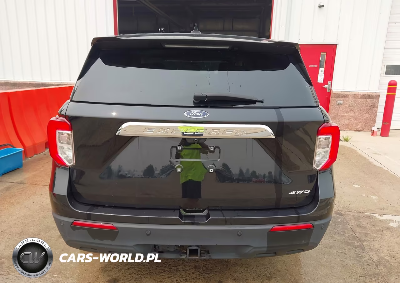 2021 Ford Explorer VIN:1FMSK8BBXMGC08203 - 17