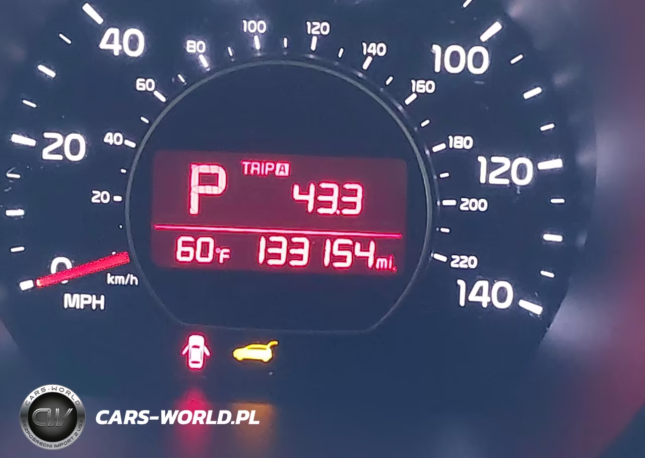 2018 Kia Soul + VIN:KNDJP3A56J7596445 - 16