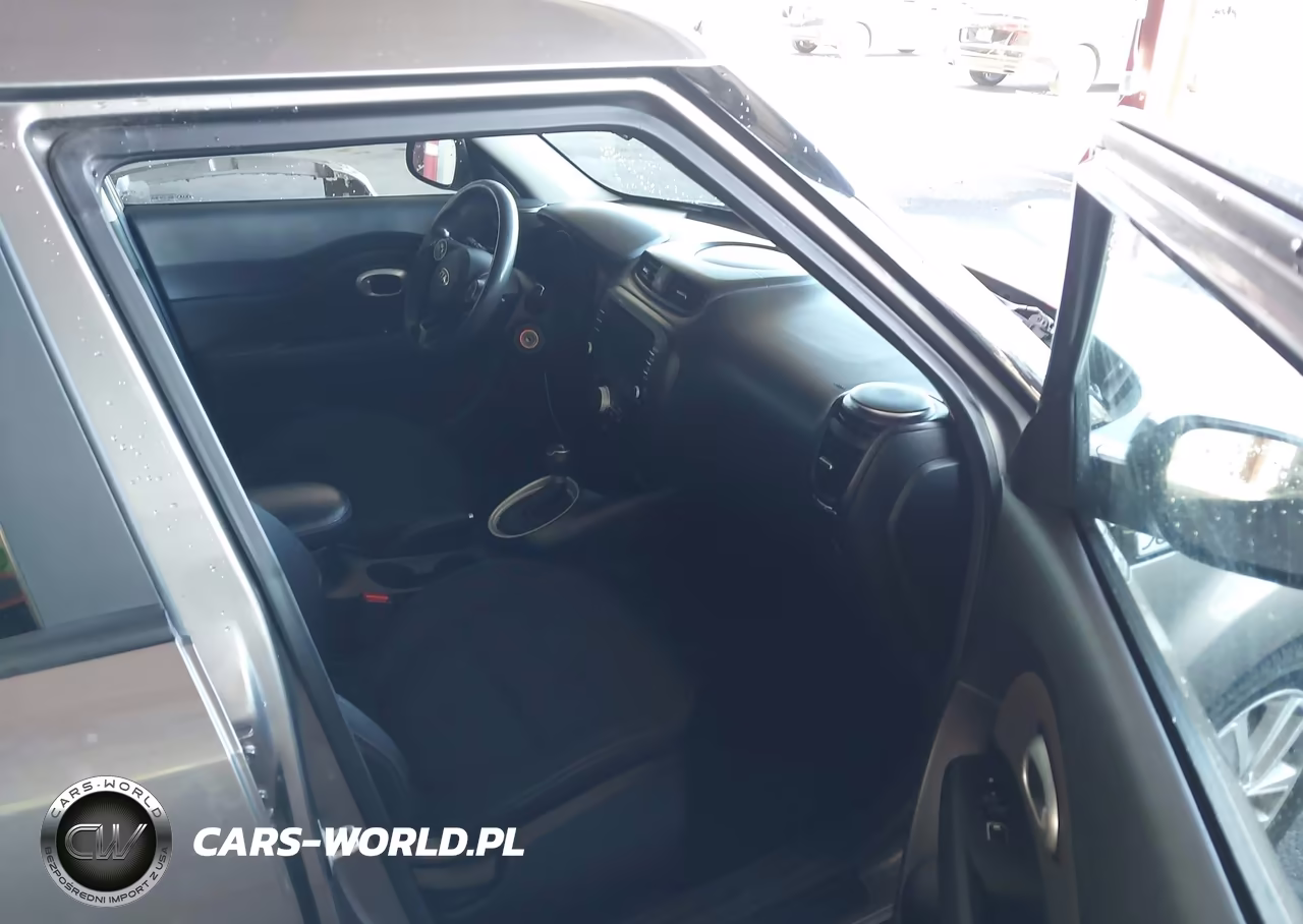 2018 Kia Soul + VIN:KNDJP3A56J7596445 - 5