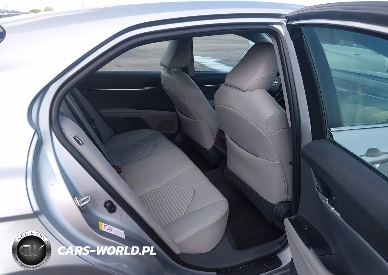 2018 Toyota Camry Se VIN:4T1B11HK6JU501207 - 8