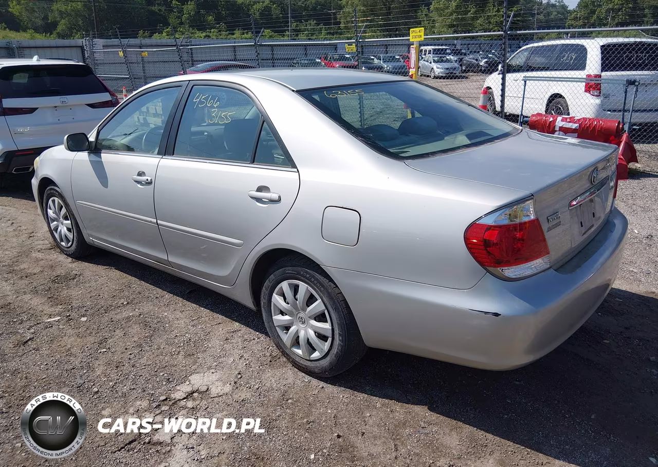 2006 Toyota Camry Le VIN:4T1BE32K36U151826 - 3