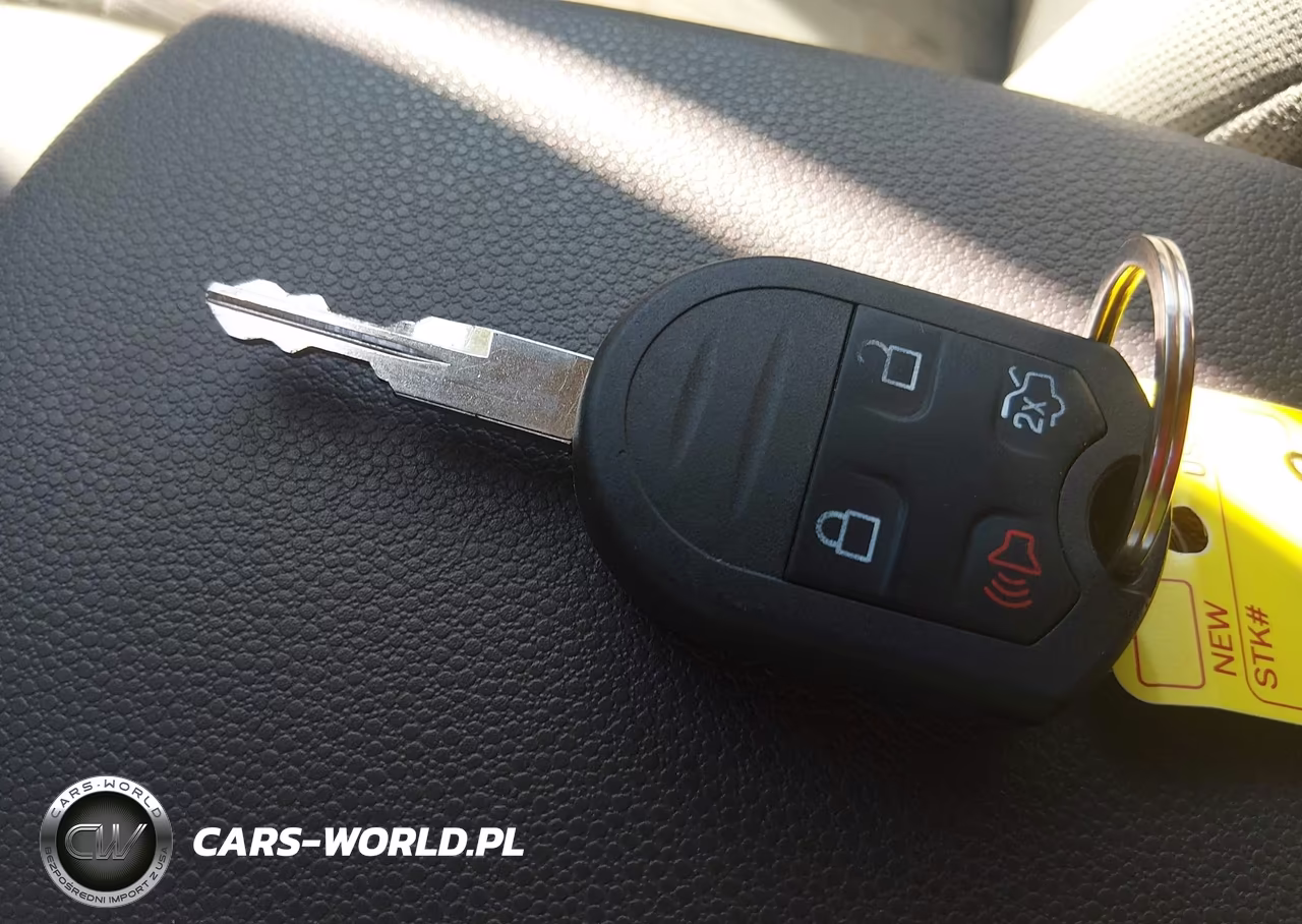 2009 Ford Focus Se VIN:1FAHP35N39W140645 - 11