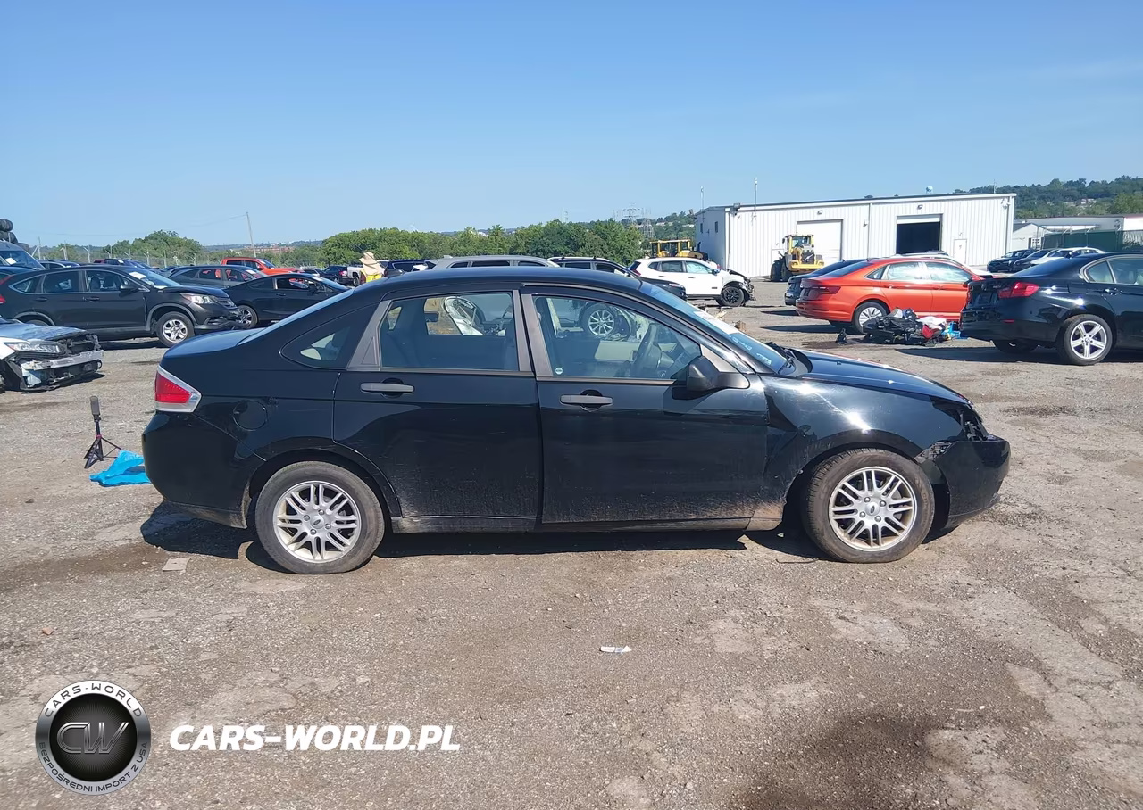 2009 Ford Focus Se VIN:1FAHP35N39W140645 - 13