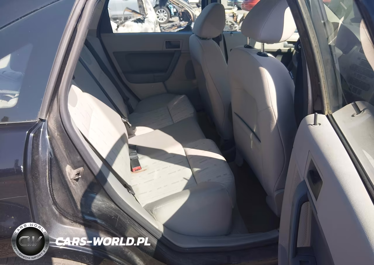 2009 Ford Focus Se VIN:1FAHP35N39W140645 - 8