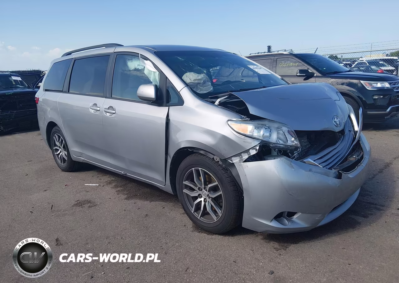 2015 Toyota Sienna Le 7 Passenger – zdjęcie 1 z 16