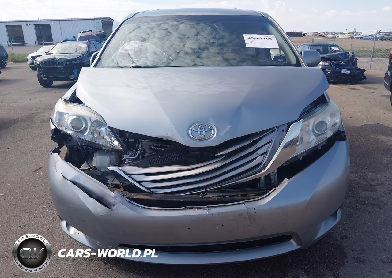 2015 Toyota Sienna Le 7 Passenger VIN:5TDJK3DC2FS104273 - 12