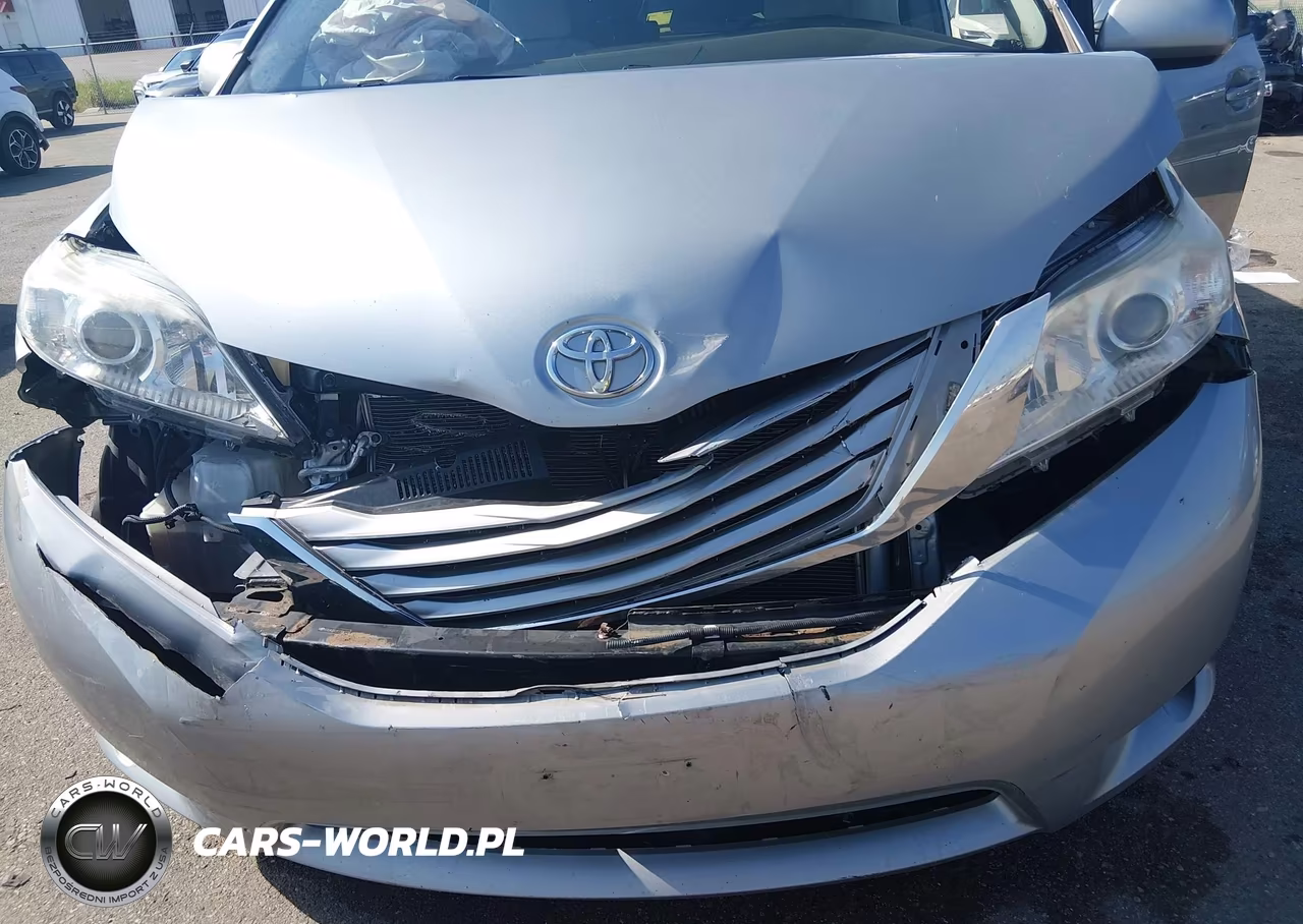 2015 Toyota Sienna Le 7 Passenger VIN:5TDJK3DC2FS104273 - 6