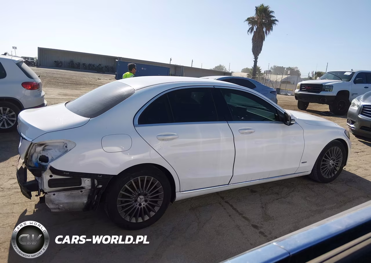 2016 Mercedes-Benz C 300 VIN:55SWF4JB8GU172268 - 14