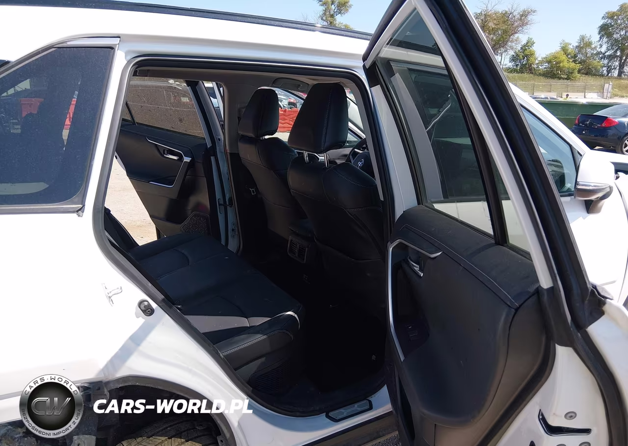 2024 Toyota Rav4 Hybrid Limited VIN:4T3D6RFVXRU152173 - 8