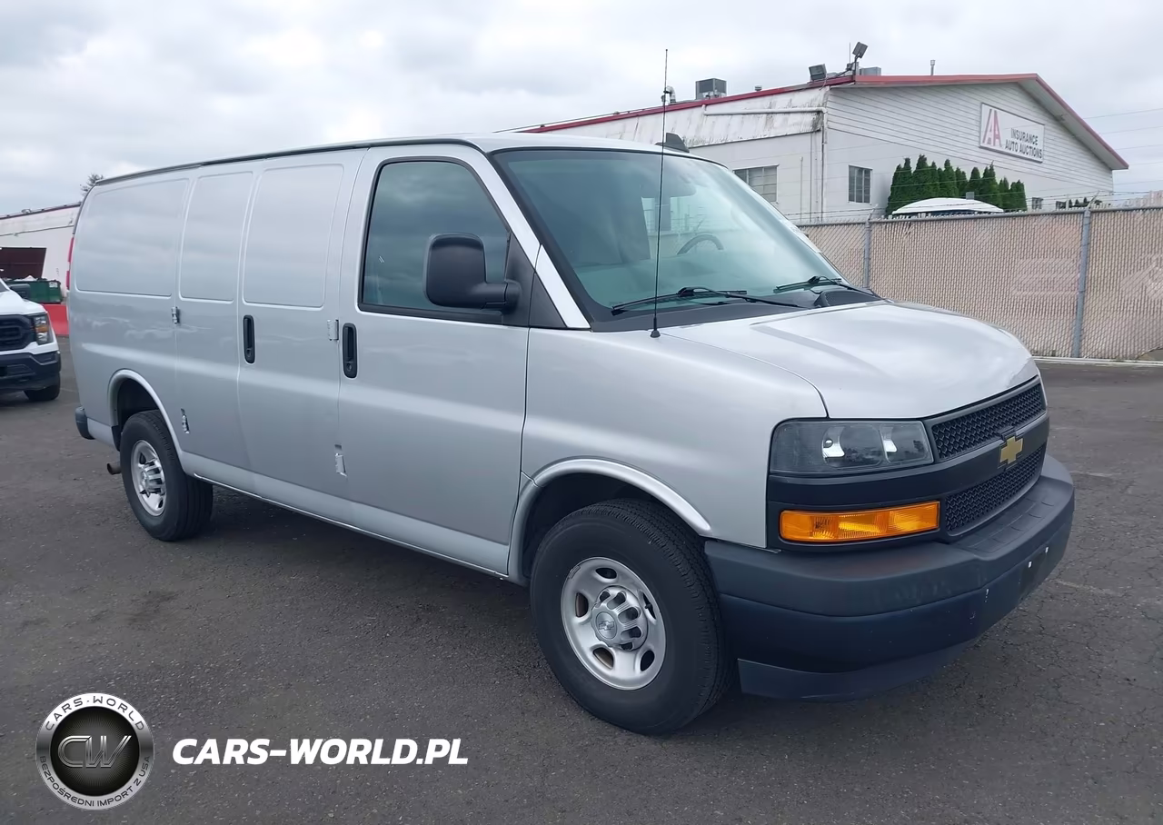 2018 Chevrolet Express 2500 Work Van – zdjęcie 1 z 16