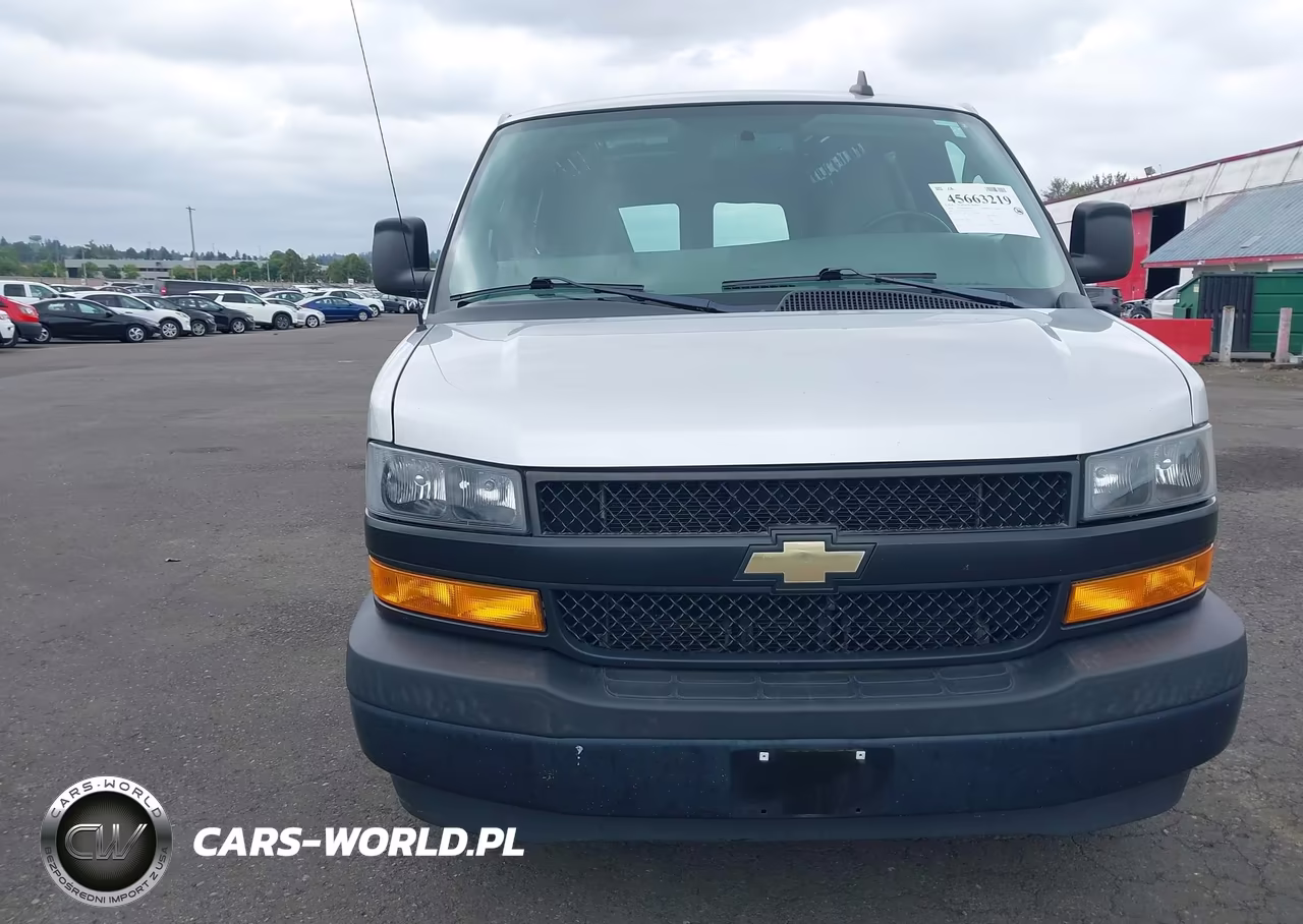 2018 Chevrolet Express 2500 Work Van VIN:1GCWGAFG1J1288848 - 12