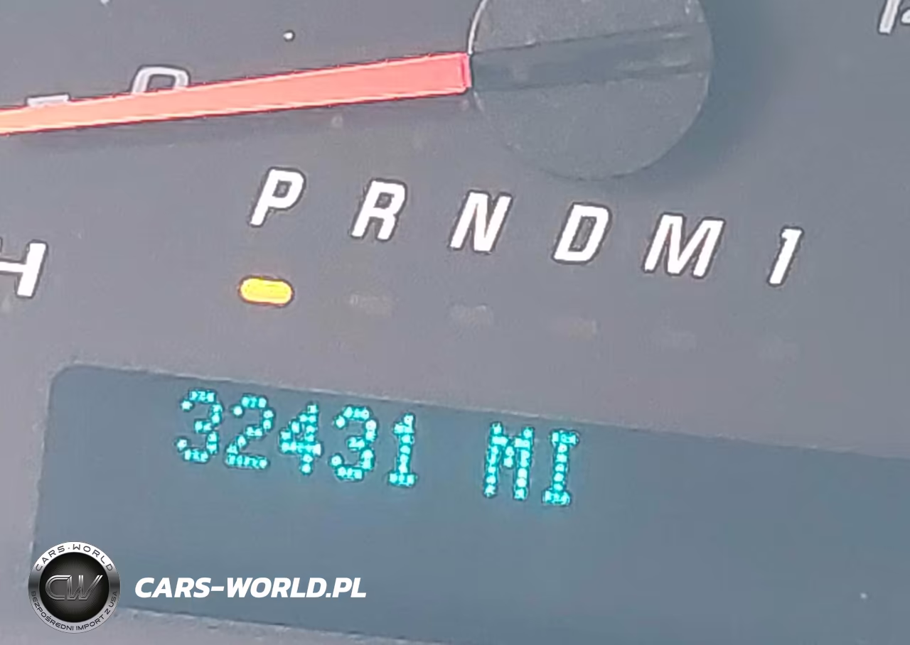 2018 Chevrolet Express 2500 Work Van VIN:1GCWGAFG1J1288848 - 15
