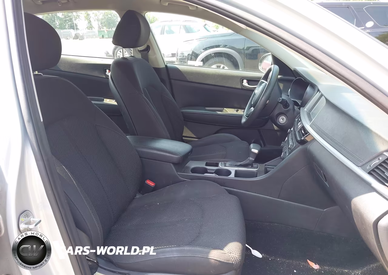2019 Kia Optima Lx VIN:5XXGT4L31KG332209 - 5