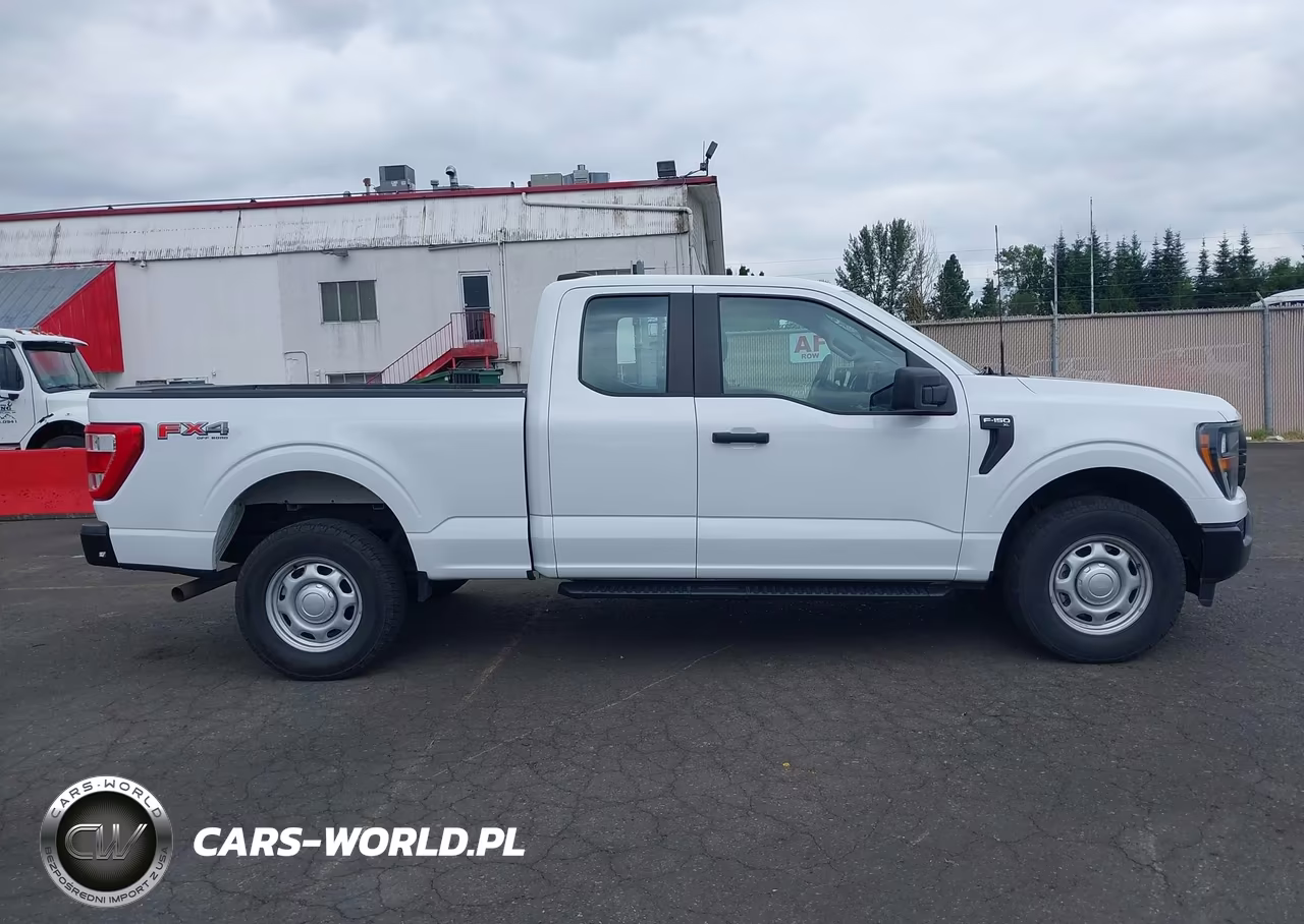 2023 Ford F-150 Xl VIN:1FTFX1E54PKF16635 - 13