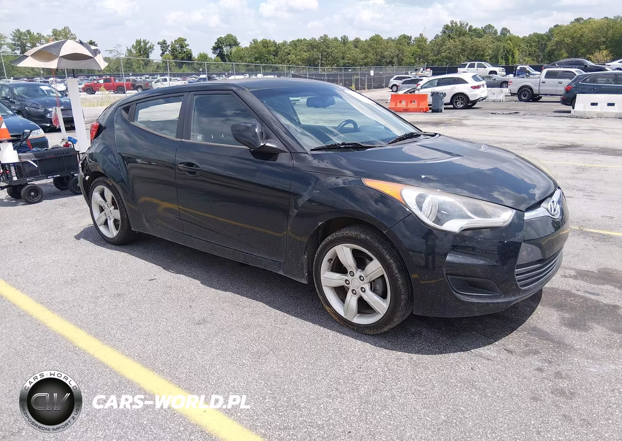 2013 Hyundai Veloster Base W-Black – zdjęcie 1 z 11
