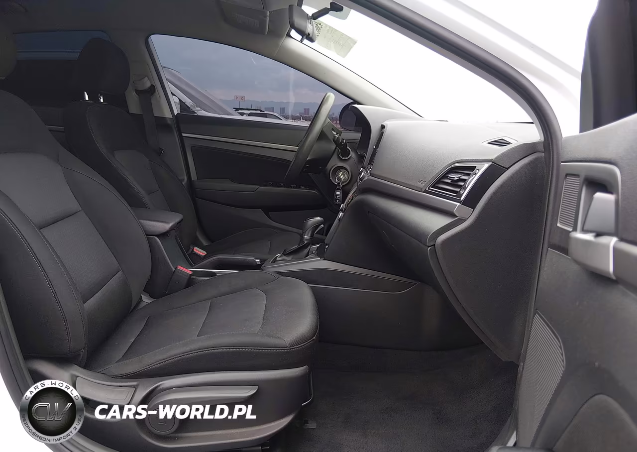 2018 Hyundai Elantra Sel VIN:5NPD84LF6JH221527 - 5