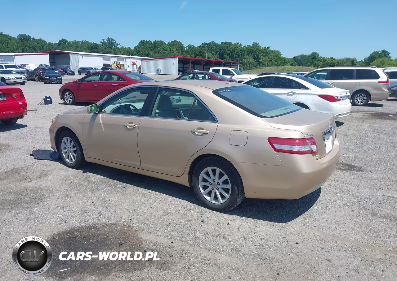 2010 Toyota Camry Xle VIN:4T1BF3EK6AU535049 - 3