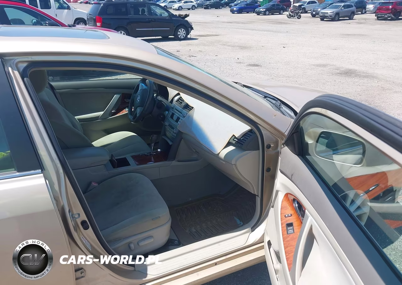 2010 Toyota Camry Xle VIN:4T1BF3EK6AU535049 - 5