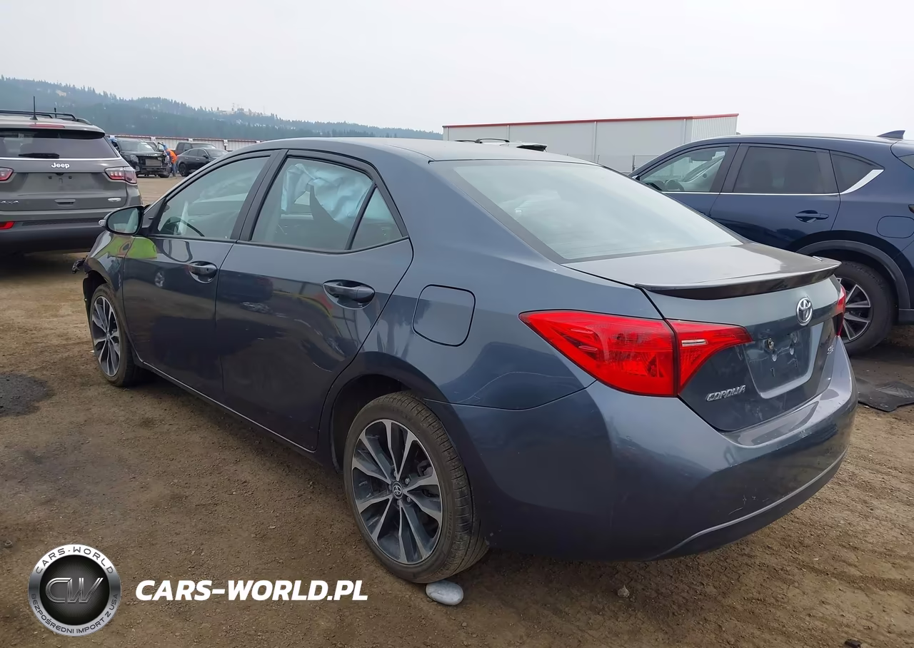 2017 Toyota Corolla Se VIN:2T1BURHEXHC769950 - 3