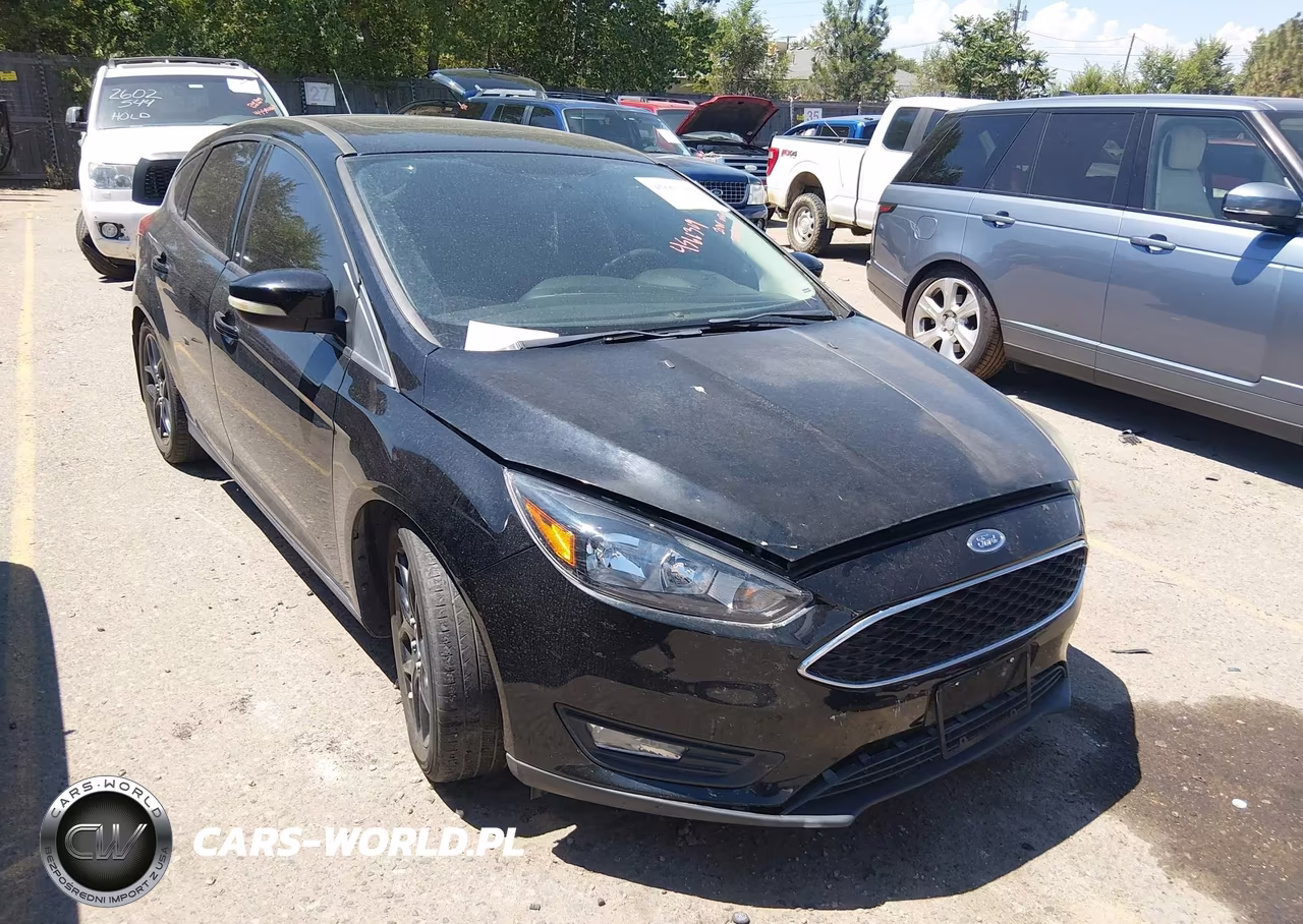2016 Ford Focus Se VIN:1FADP3K23GL258296 - 1