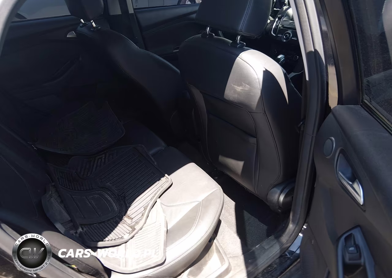 2016 Ford Focus Se VIN:1FADP3K23GL258296 - 8