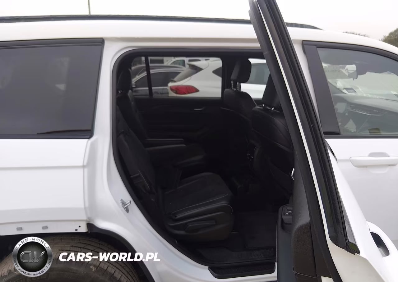 2025 Jeep Grand Cherokee L Altitude 4X2 VIN:1C4RJJAG5S8678155 - 8
