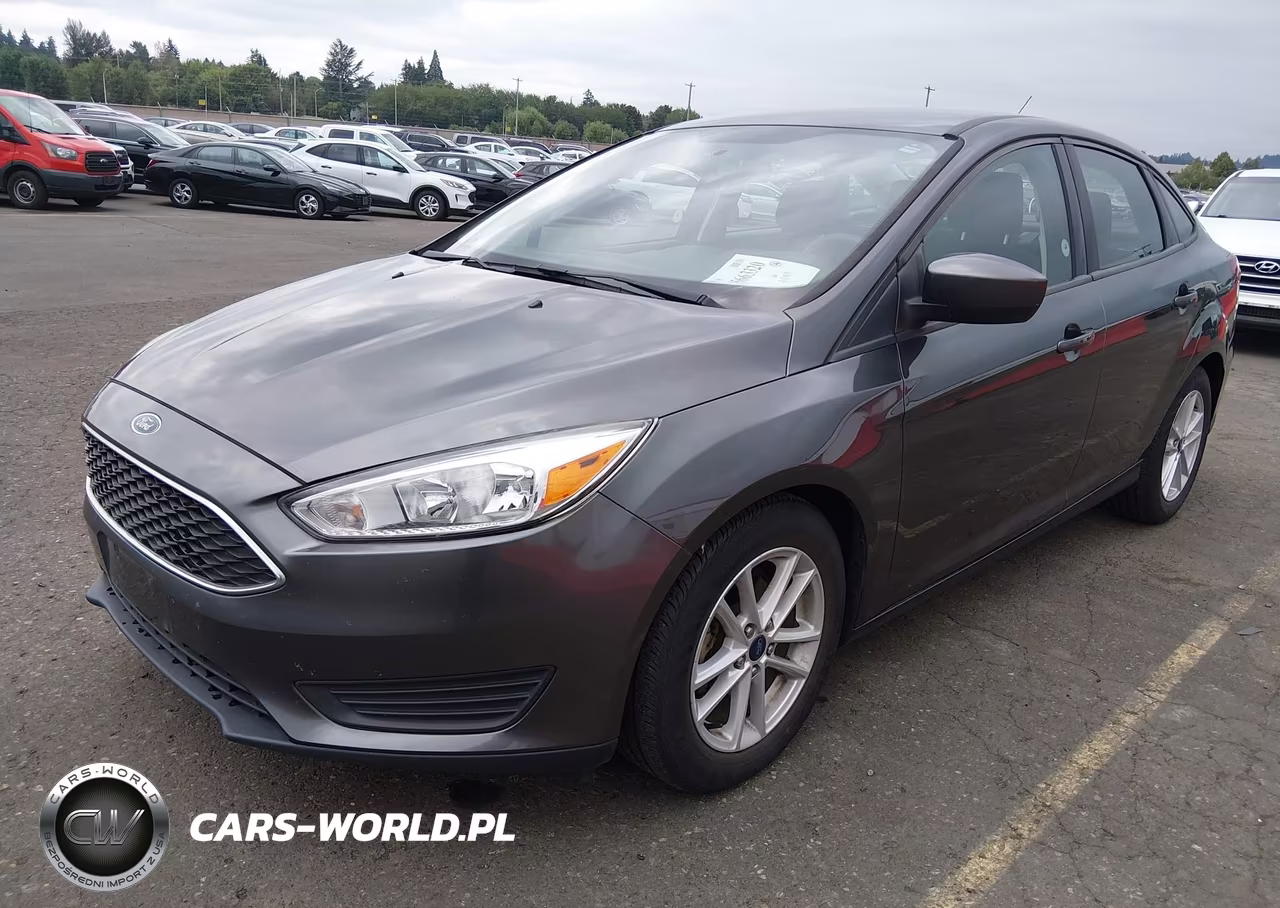 2018 Ford Focus Se VIN:1FADP3F28JL327436 - 2