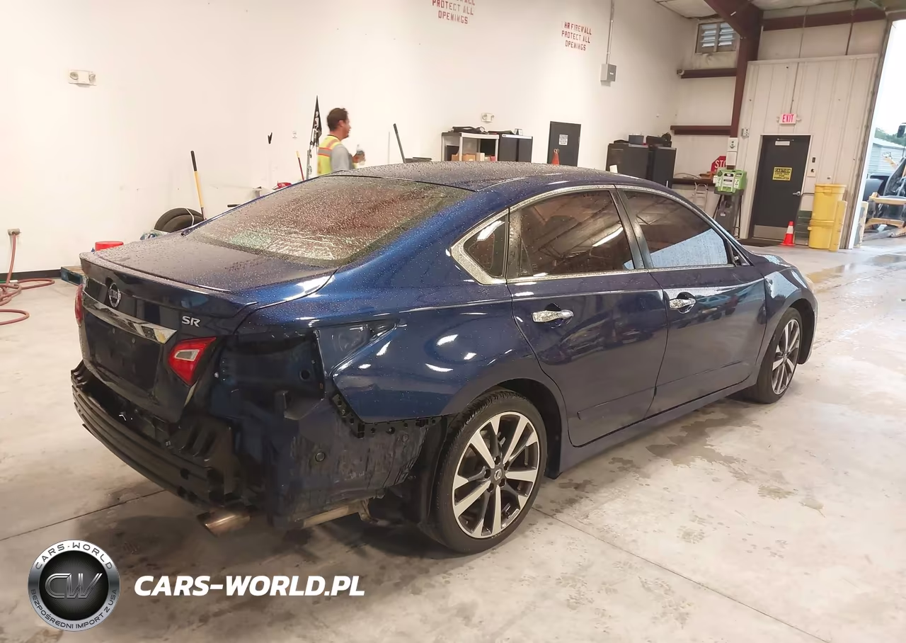 2017 Nissan Altima 2.5 Sr VIN:1N4AL3AP3HC118326 - 4
