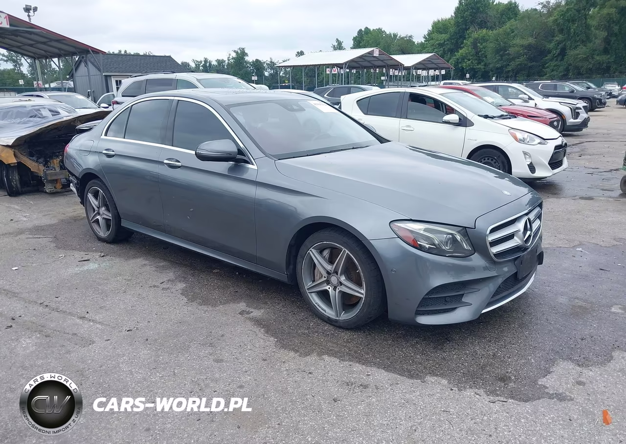 2017 Mercedes-Benz E 300 4Matic – zdjęcie 1 z 18