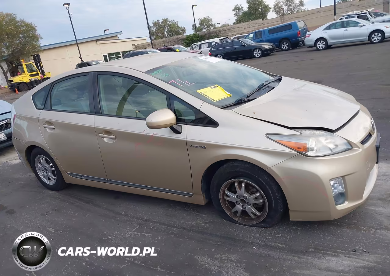 2011 Toyota Prius Three VIN:JTDKN3DU6B1413367 - 14