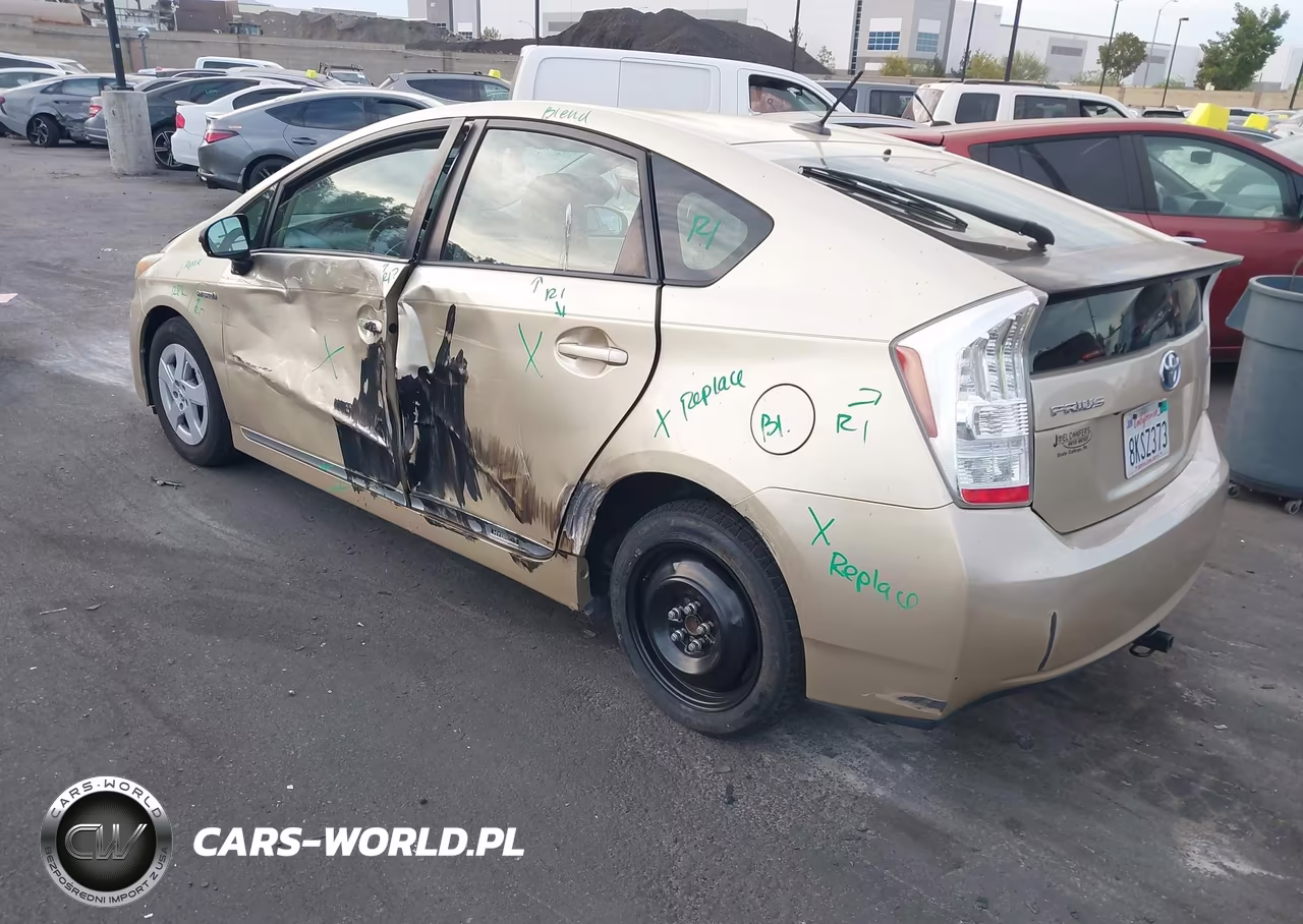 2011 Toyota Prius Three VIN:JTDKN3DU6B1413367 - 3