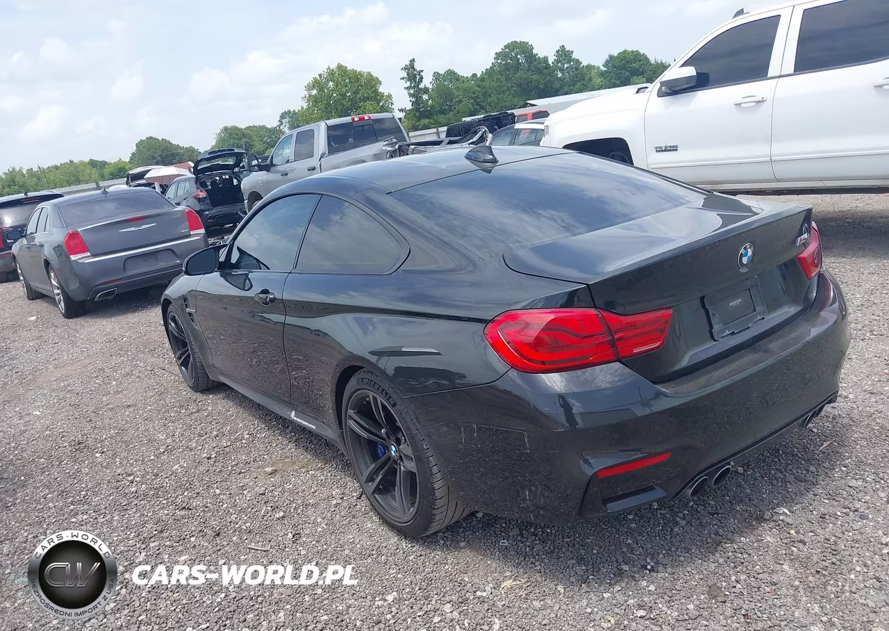 2018 BMW M4 VIN:WBS4Y9C57JAC86023 - 3