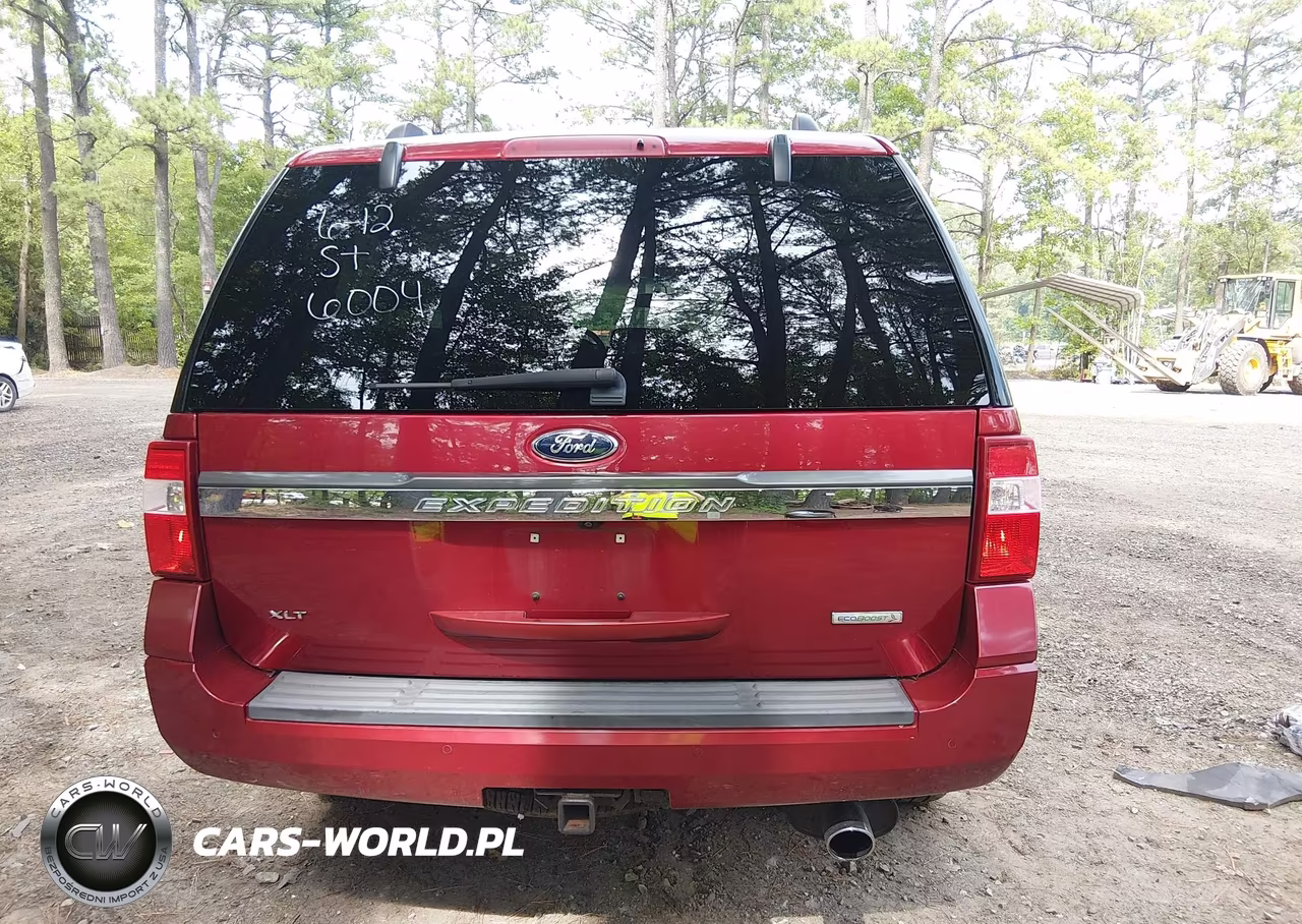 2016 Ford Expedition Xlt VIN:1FMJU1HT0GEF32810 - 17
