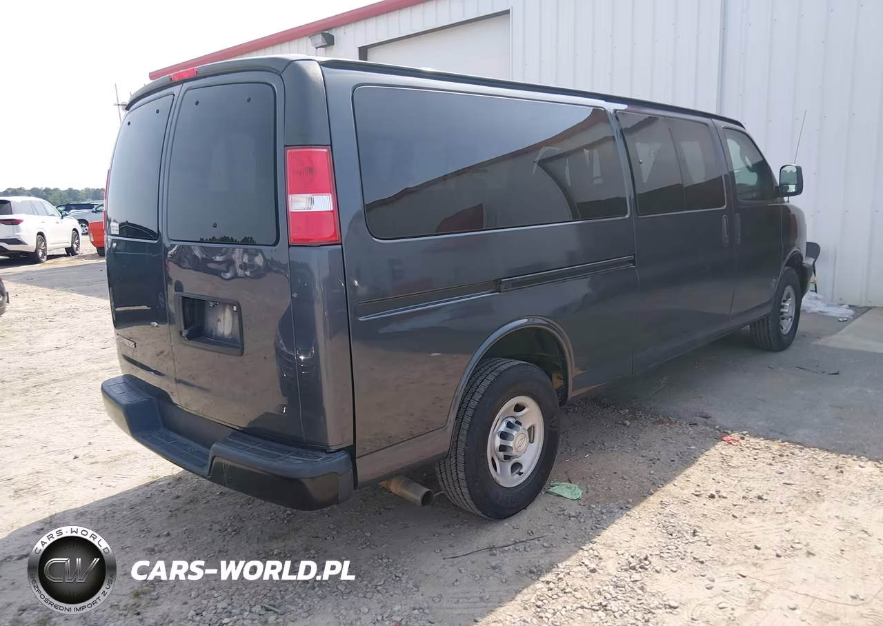 2017 Chevrolet Express 3500 Ls VIN:1GAZGNFG9H1294484 - 4