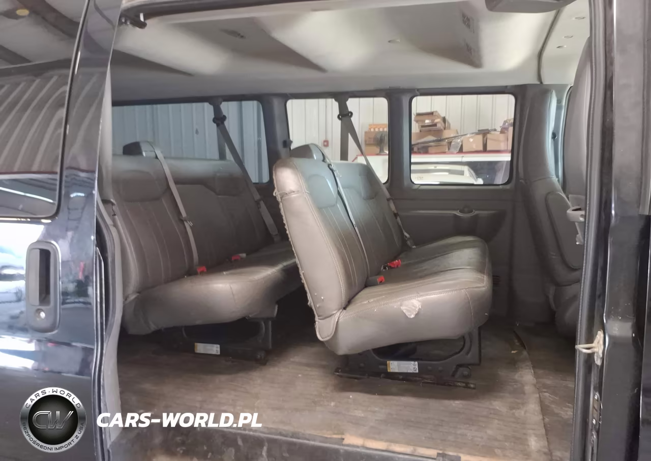 2017 Chevrolet Express 3500 Ls VIN:1GAZGNFG6H1293678 - 8