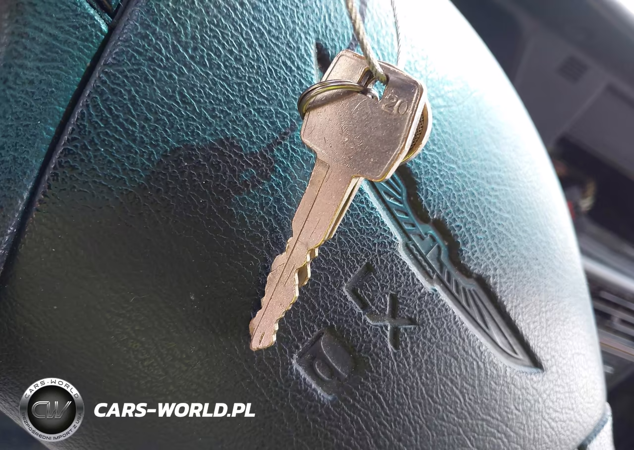 1993 Ford Thunderbird Lx VIN:1FAPP6241PH127855 - 11