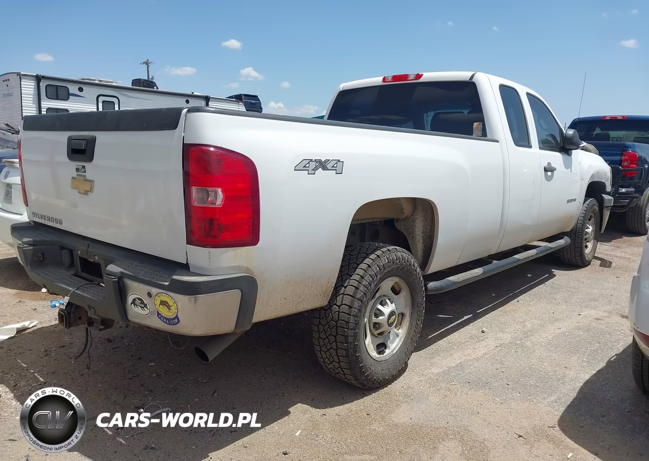 2011 Chevrolet Silverado 2500Hd Work Truck VIN:1GC2KVCG1BZ439828 - 4