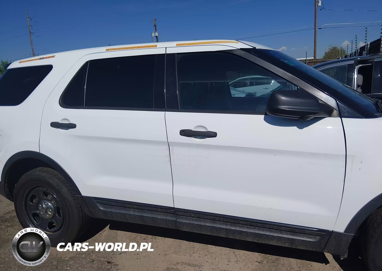 2014 Ford Utility Police Interceptor VIN:1FM5K8AR4EGB85823 - 13