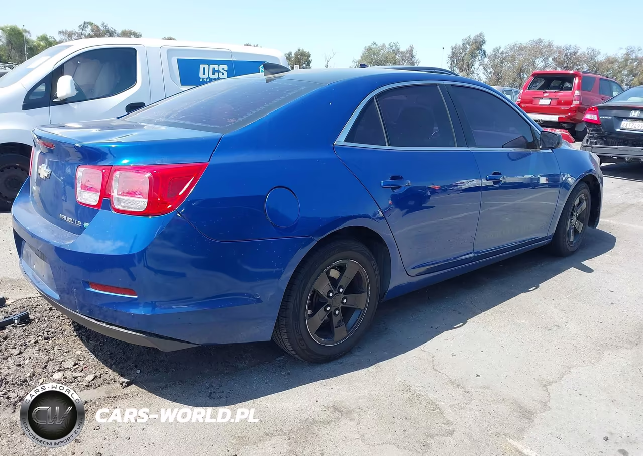 2015 Chevrolet Malibu Ls VIN:1G11B5SL9FF328860 - 4