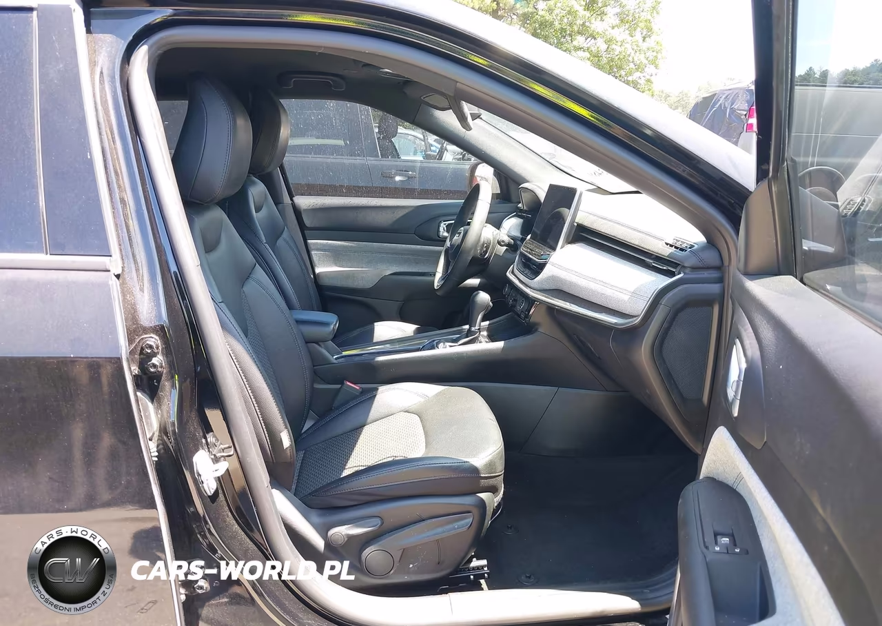 2024 Jeep Compass Latitude 4X4 VIN:3C4NJDBN6RT105077 - 5
