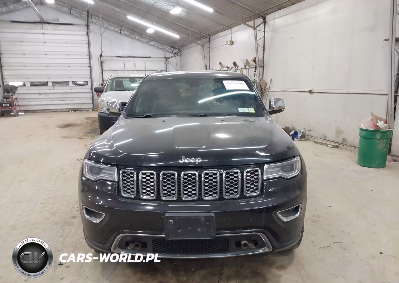 2017 Jeep Grand Cherokee Overland VIN:1C4RJFCGXHC769230 - 13