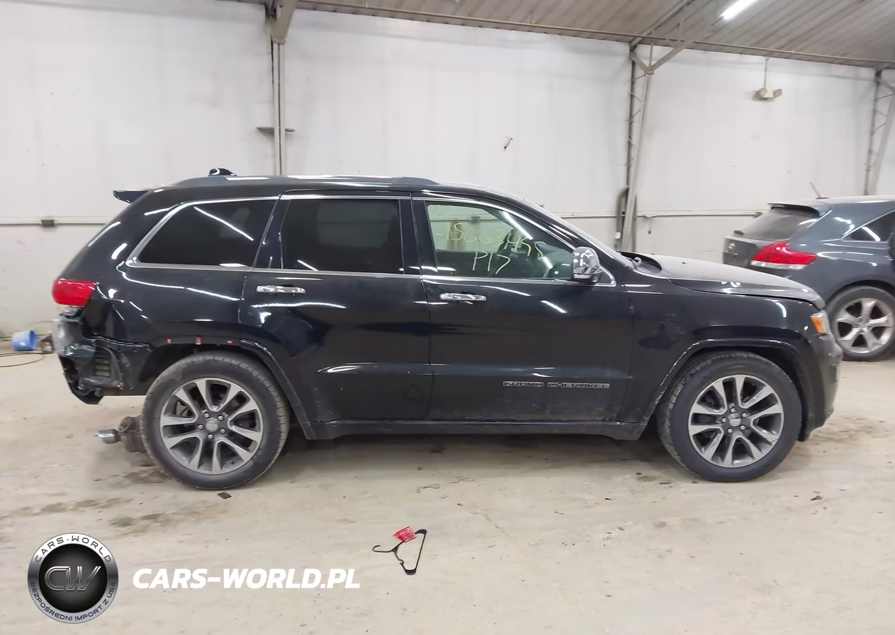 2017 Jeep Grand Cherokee Overland VIN:1C4RJFCGXHC769230 - 14