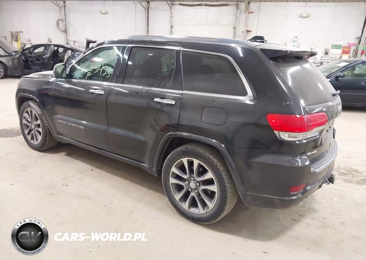 2017 Jeep Grand Cherokee Overland VIN:1C4RJFCGXHC769230 - 3