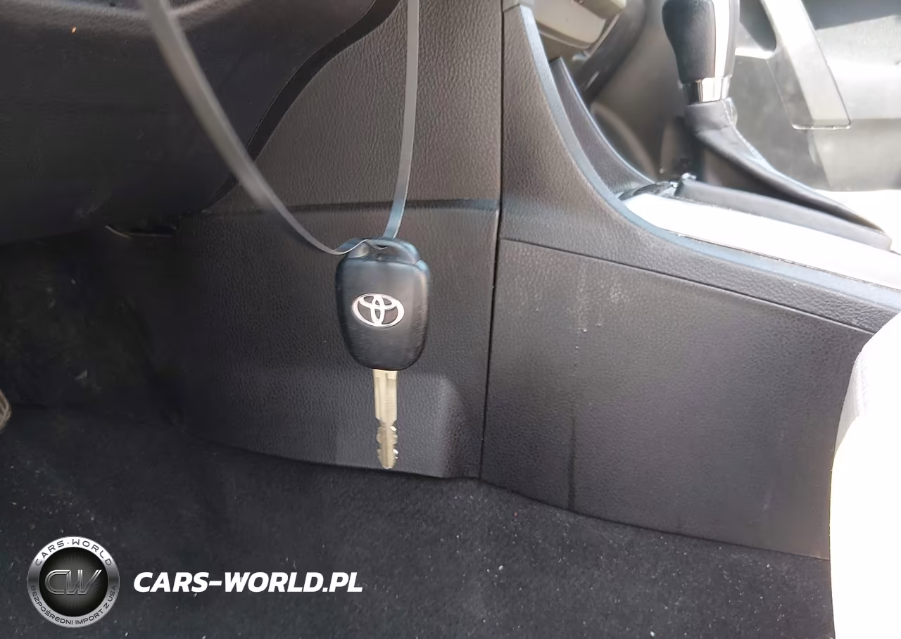2016 Toyota Corolla Le VIN:5YFBURHE2GP451254 - 11